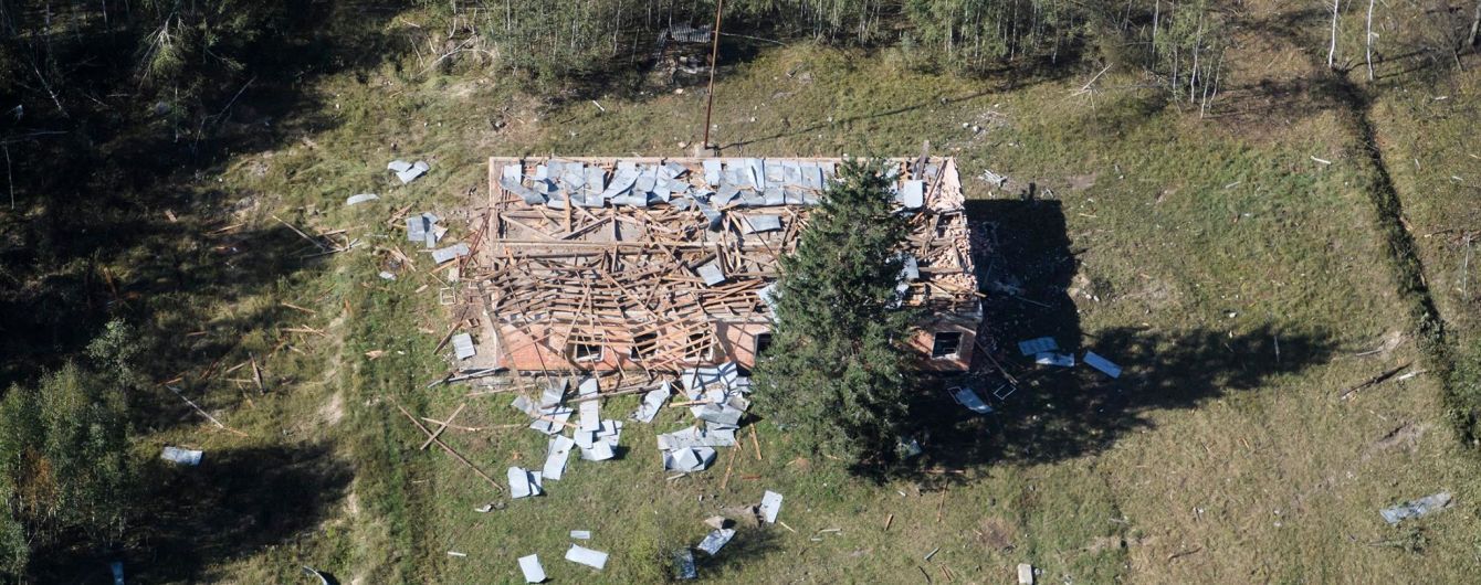 Прокуратура назвала причини вибухів на військових складах у Калинівці