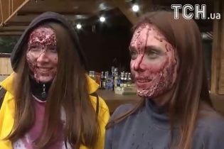 В Киеве забег с собаками конкурировал с марафоном "живых мертвецов"