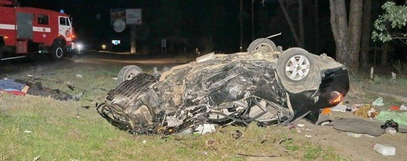 У нічній ДТП в Києві загинуло двоє чоловіків