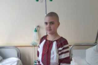 Сотні тисяч гривень потрібні для порятунку життя Даринки