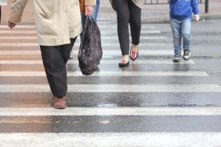 Мінрегіон планує встановити спецзасоби для безпеки пішоходів