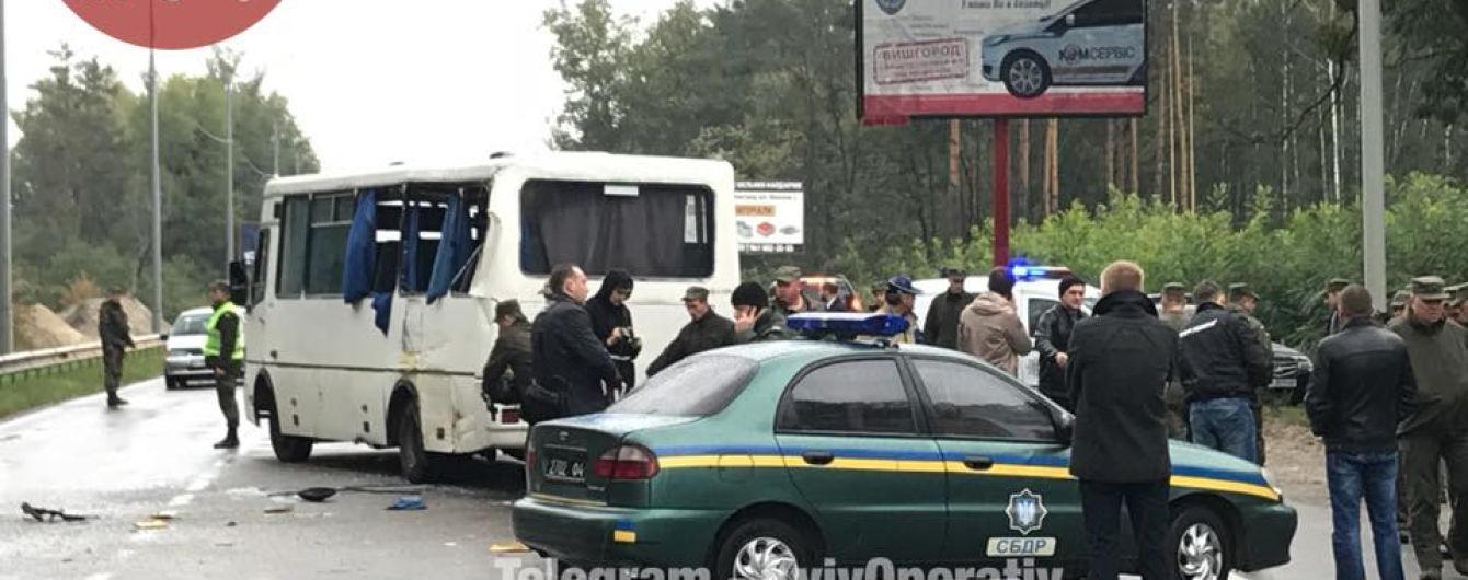 Смертельна аварія з нацгвардійцями під Києвом. Водій маршрутки не мав права виїжджати на маршрут