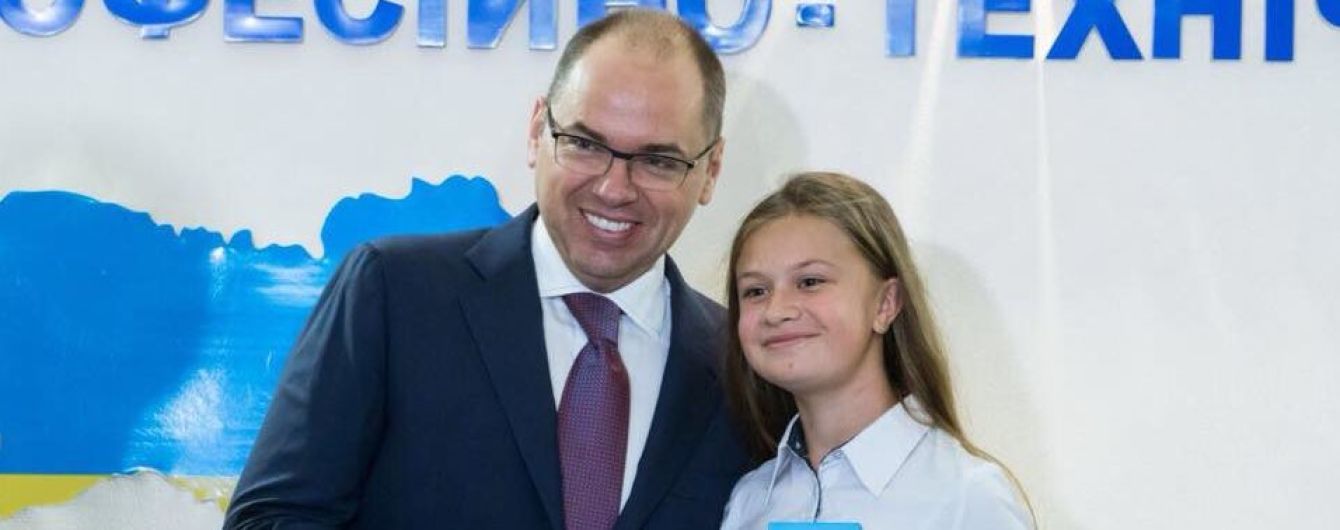 Губернатор Одесской области Максим Степанов пояснил, для чего приобрел 30 смартфонов