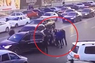 У Дагестані побили і викрали чоловіка, який не поступився кортежу міністра МВС