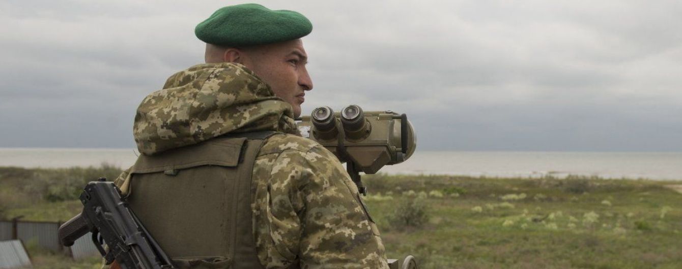 В РФ присудили задержанным украинским пограничникам два месяца ареста