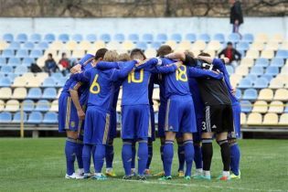 Юнацька збірна України розгромила Чорногорію та посіла перше місце у групі