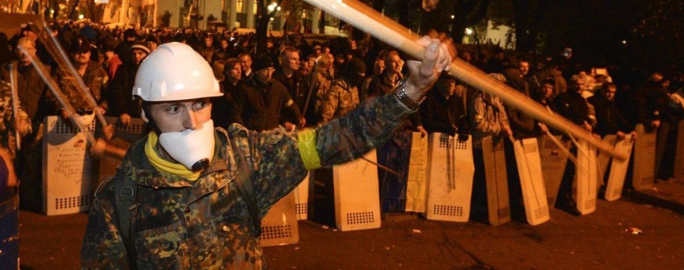 Депутаты придут в Раду только в ноябре, но активисты не расходятся