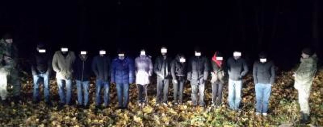 На Сумщине задержали 12 незаконных мигрантов при попытке пересечь границу со стороны России