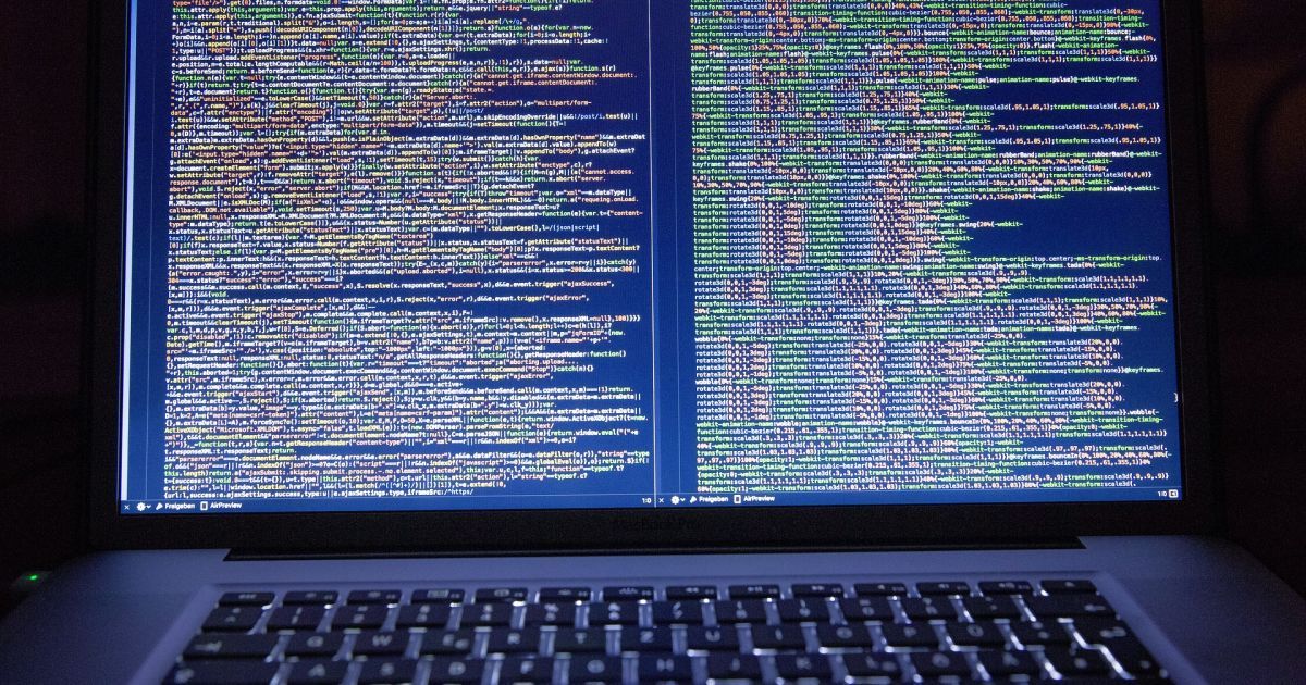 "Приватбанк" предупреждает о беспрецедентной для банковского рынка фишинговой атаке