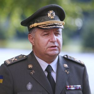 Полторак подал в отставку с должности министра обороны