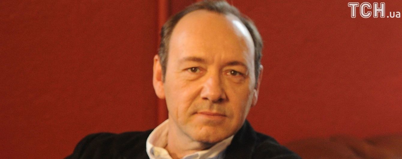 Секс-скандал: Netflix не будет заниматься производством "Карточного домика" с участием Кевина Спейси
