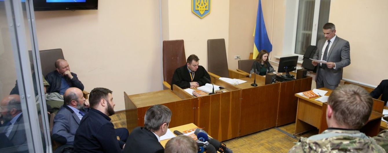 У Києві суд відпустив третього фігуранта справи про закупівлю рюкзаків під особисте зобов'язання
