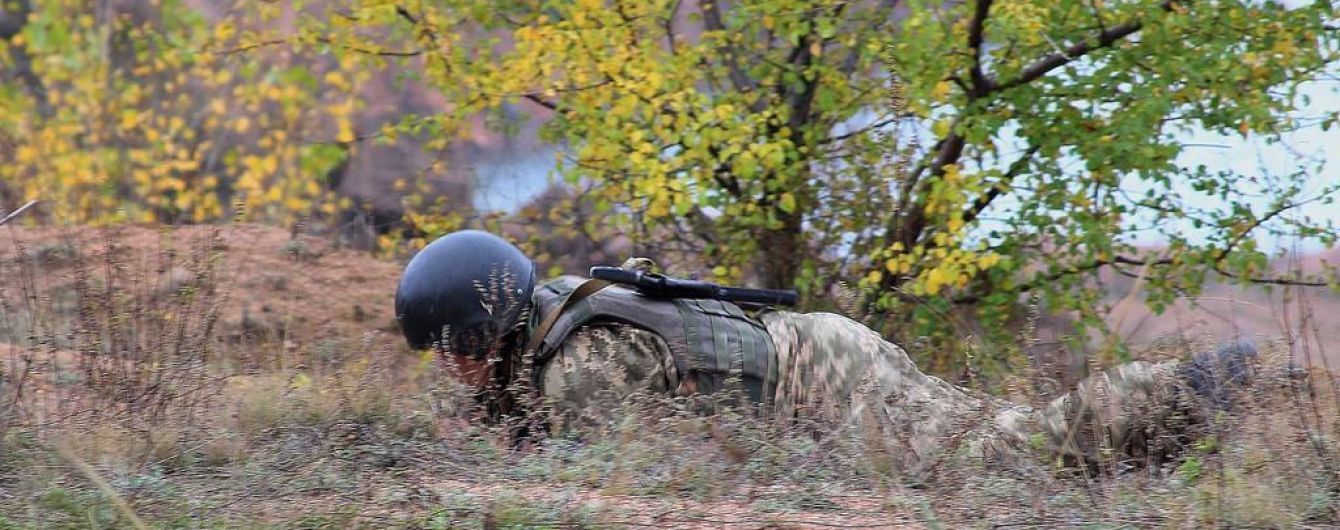 Боевики били из гранатометов и пулеметов, ранения получил украинский боец. Как прошли сутки в зоне АТО
