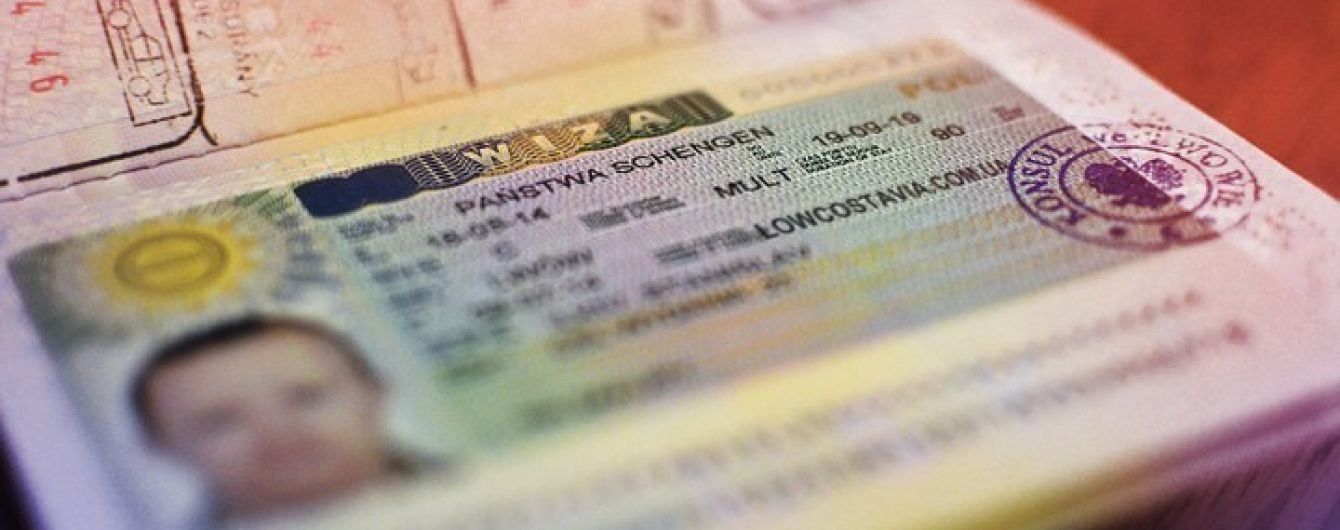 Польща суттєво збільшить кількість робочих віз для українців