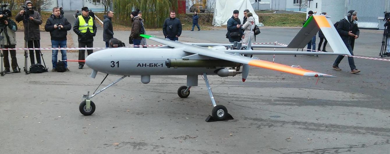 Під Києвом представили новий український безпілотник