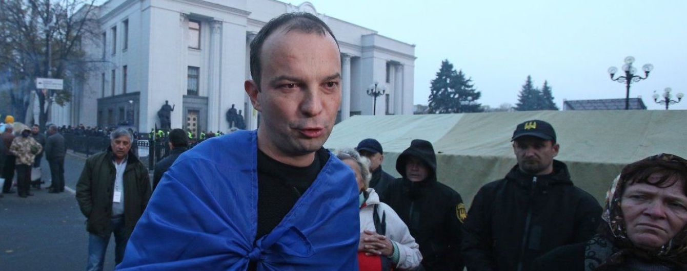Соболев заявляет, что его хотят снять с должности главы антикоррупционного комитета