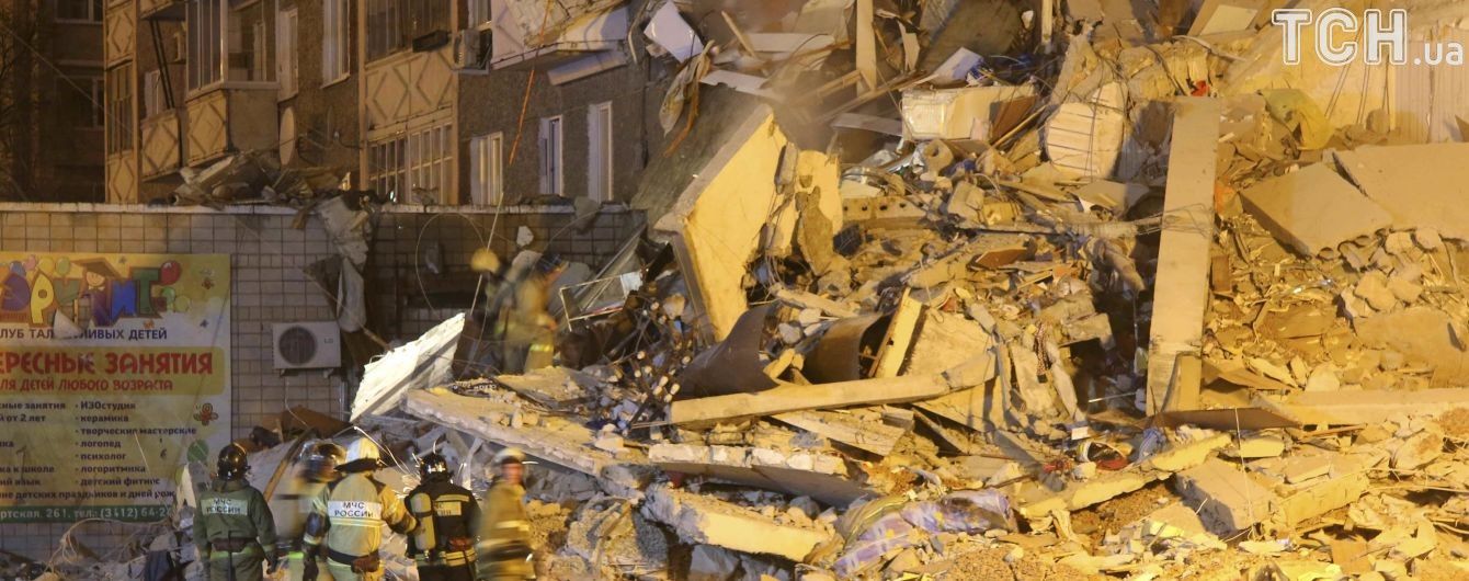 Обрушение дома в российском Ижевске: снова выросло количество погибших
