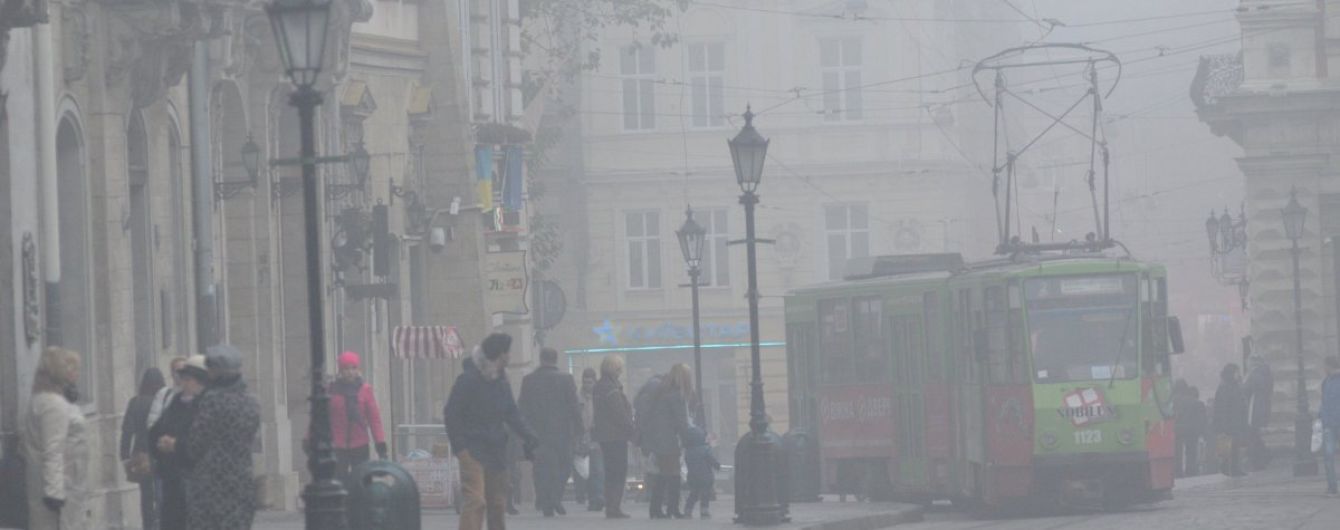 Синоптики попереджають про сильний туман. Прогноз погоди в Україні на 23 жовтня