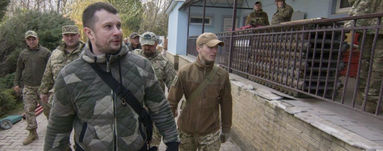 Лидер "Нацкорпуса" анонсировал новые акции и отрицал связь с Аваковым