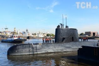 У зоні пошуку зниклої майже рік тому аргентинської субмарини знайшли схожий на неї об’єкт