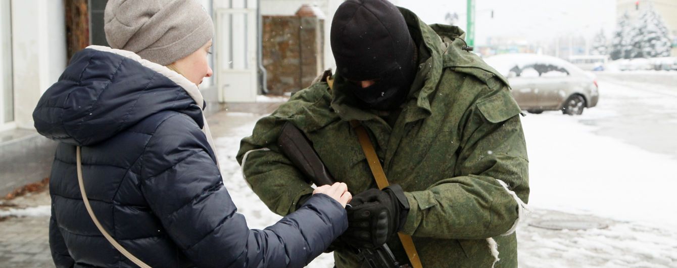 Окупанти на Донбасі створюють спецзагони для придушення акцій громадянської непокори – розвідка
