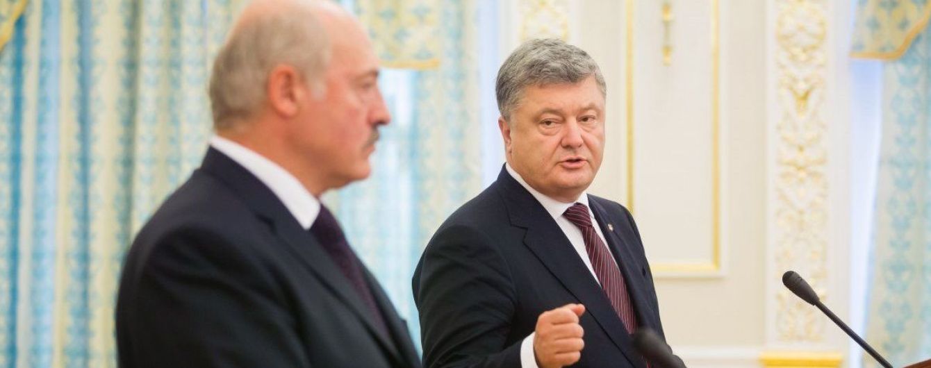 Лукашенко повідомив, що розмовляв з Порошенком про "шпигунський скандал"