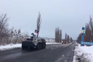 Появилось видео с колонной боевиков "ДНР", которые покидают оккупированный Луганск