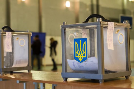 Вибори до ОТГ: у Порошенка та Тимошенко одночасно заявили про перемогу