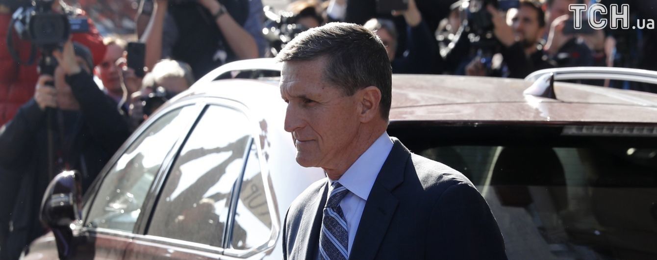 Екс-радник президента США заявив, що готовий свідчити проти Трампа, його родичів та оточення