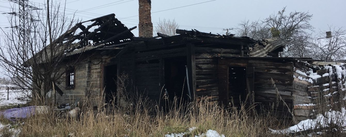 Загибель дітей на Житомирщині сталася в хаті, котра вже горіла кілька років тому