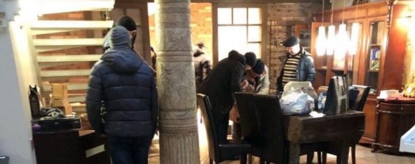 За двоповерховий пентхаус Саакашвілі сплачував по 6 тисяч доларів на місяць