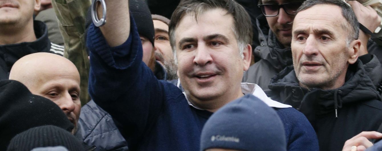 Саакашвили заявил, что не знает Курченко и требует импичмента Порошенко