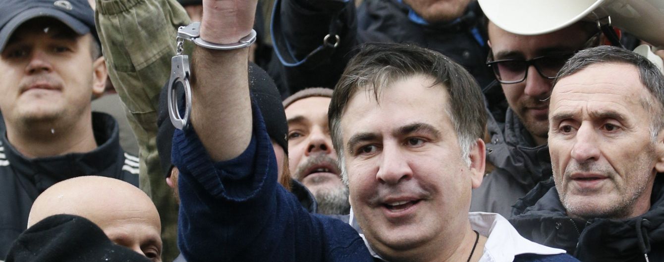 Скандал із Саакашвілі та ДТП у Києві. П’ять новин, які ви могли проспати