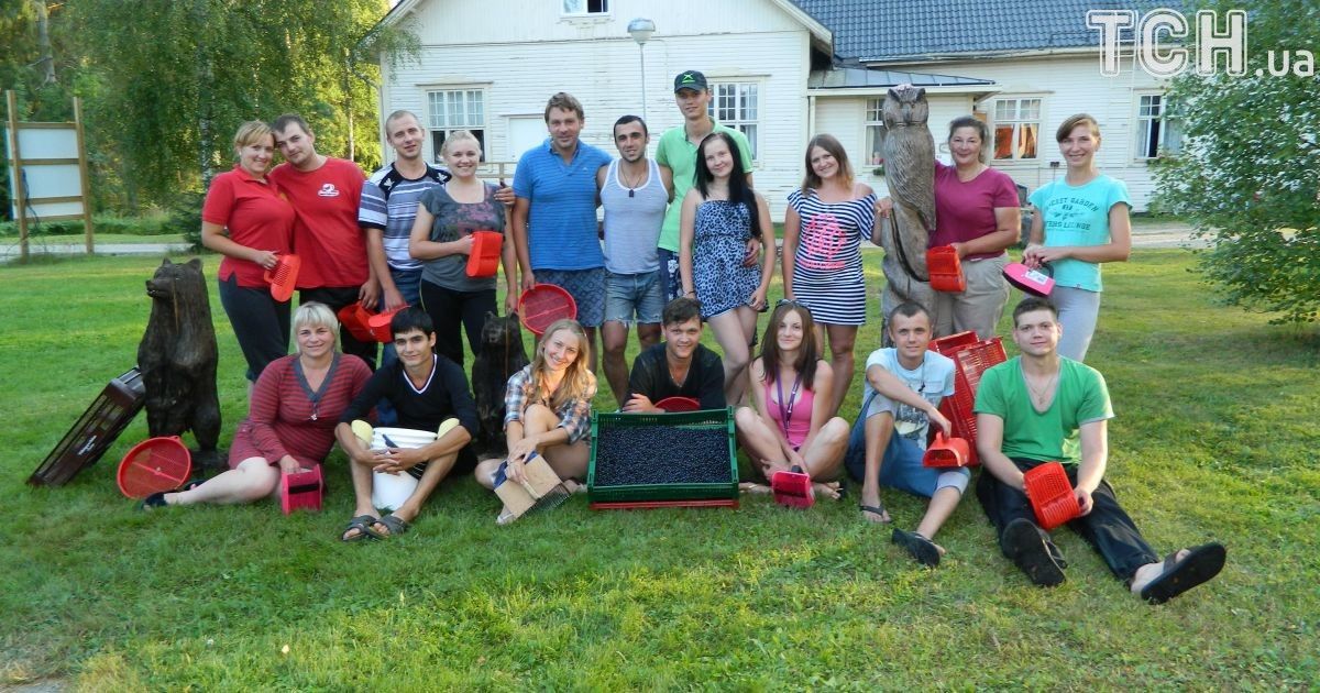 Збір ягід у Фінляндії: як безпечно поїхати та скільки можна заробити на сезонній роботі