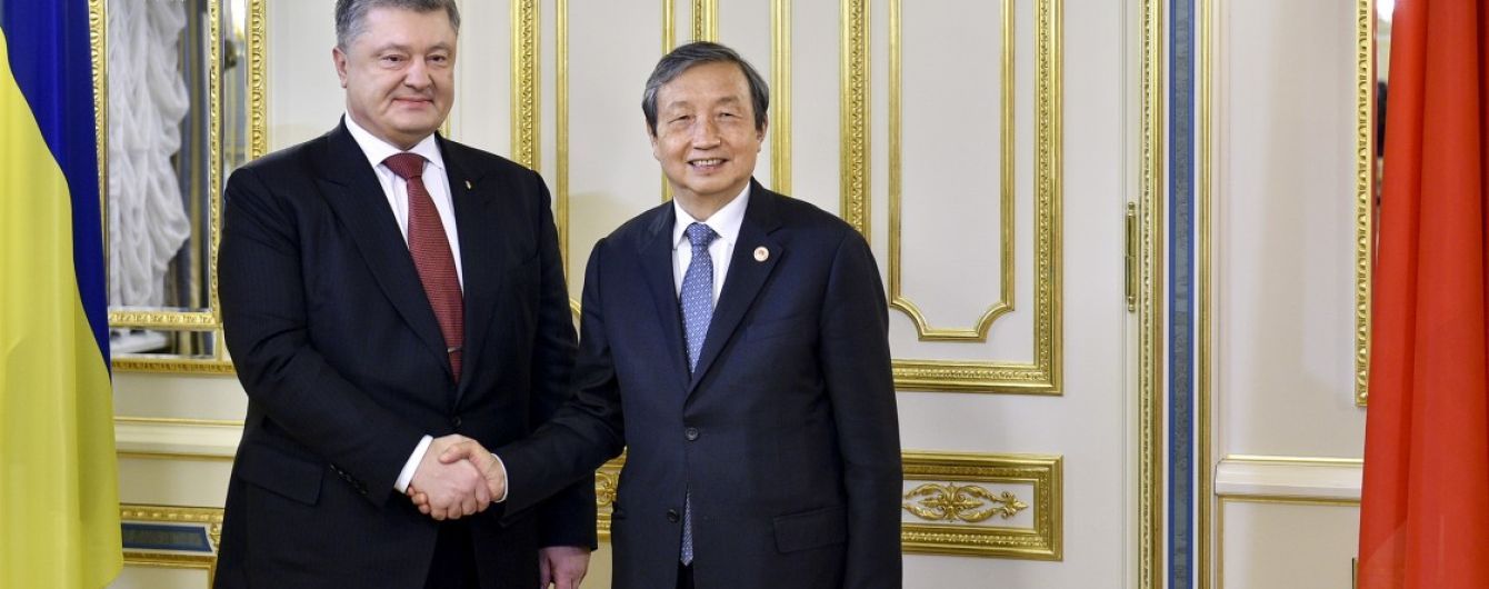 Порошенко запросив до України китайського лідера Сі Цзіньпіна