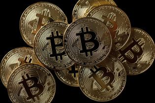 Хакер завладел доступом к библиотеке JavaScript и к биткоин-кошелькам пользователей