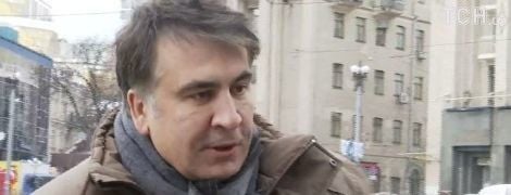 Прохання Саакашвілі до Зеленського, провокація на військовому арсеналі. П'ять новин, які ви могли проспати