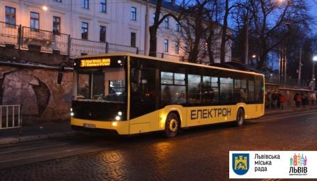 Полиция опровергла информацию об аресте львовских пассажирских автобусов
