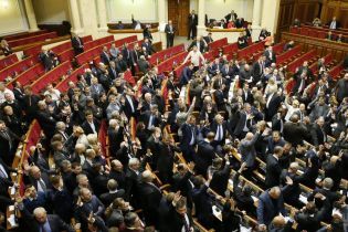 Конституційний суд дозволив очолювати виші депутатам, які голосували за "диктаторські закони"