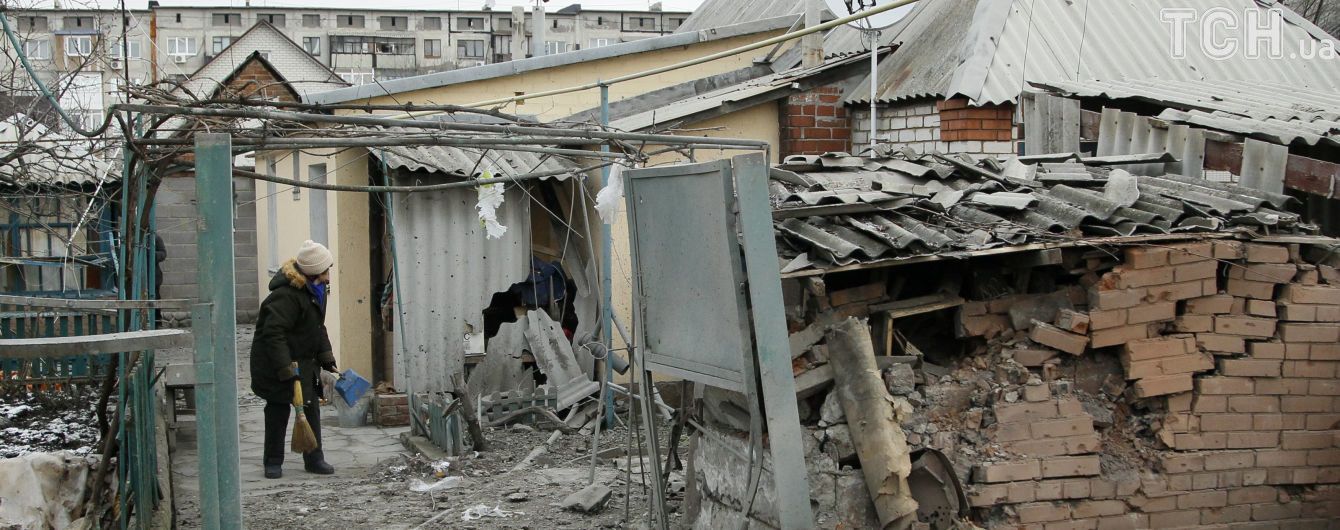 У районі Світлодарської дуги бойовики активізували повітряну розвідку – дайджест АТО