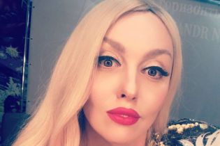 Пальмы, море и цветы: Оля Полякова показала, где отдыхает