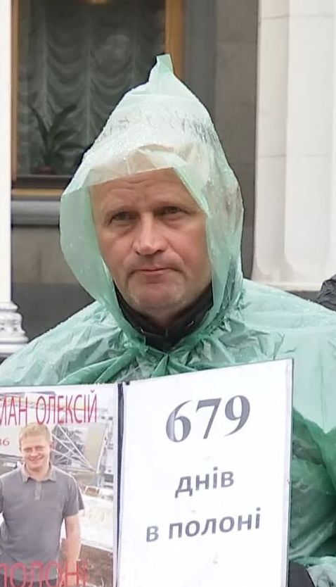 В плену боевиков остается еще почти сотня заложников