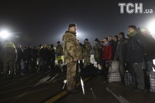Порошенко заснував державну стипендію для підтримки українських заручників у російському полоні