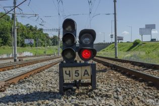 У Запорізькій області біля залізничної колії знайшли тіла трьох осіб