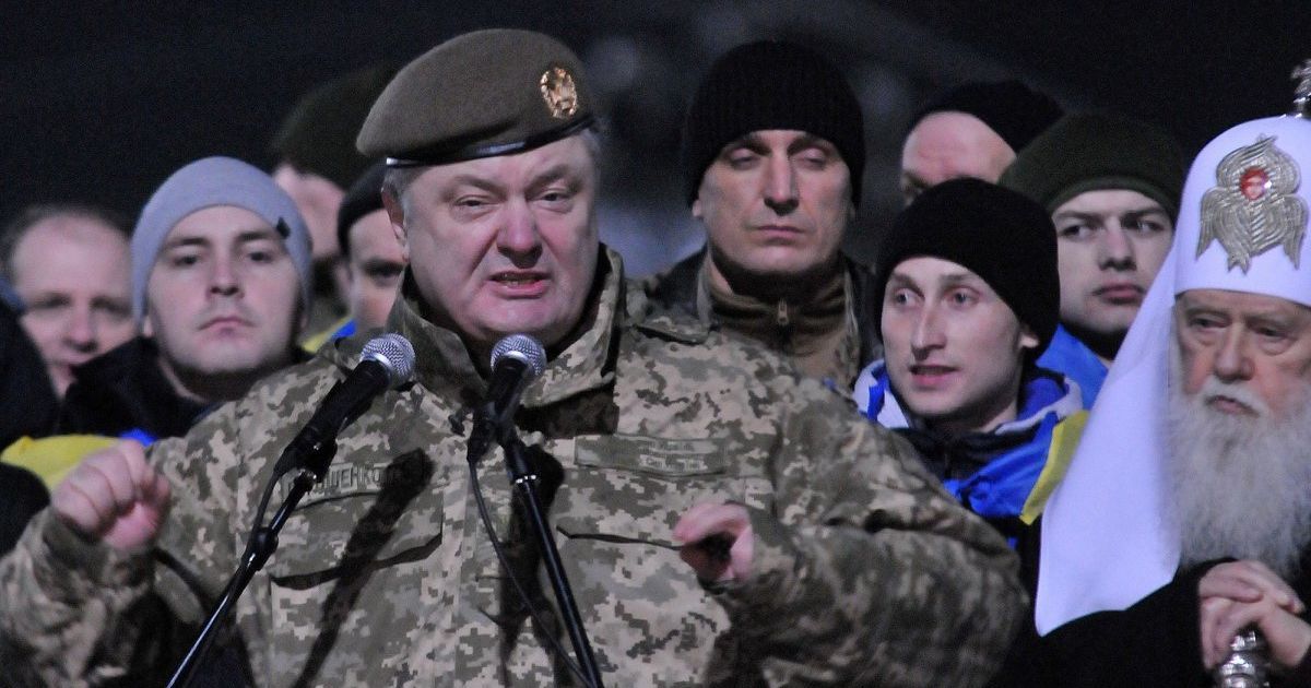 Порошенко хочет обсудить с Тиллерсоном предоставления Украине оборонительного оружия и введение миротворцев на Донбасс