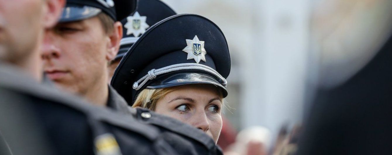 На Львівщині чоловік жорстоко побив поліцейську
