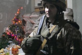 На Донбасі не до святкувань: бойовики продовжують стріляти, поранили українського бійця