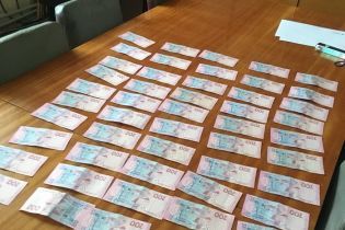 В Киеве поймали на взятке работника исполнительной службы