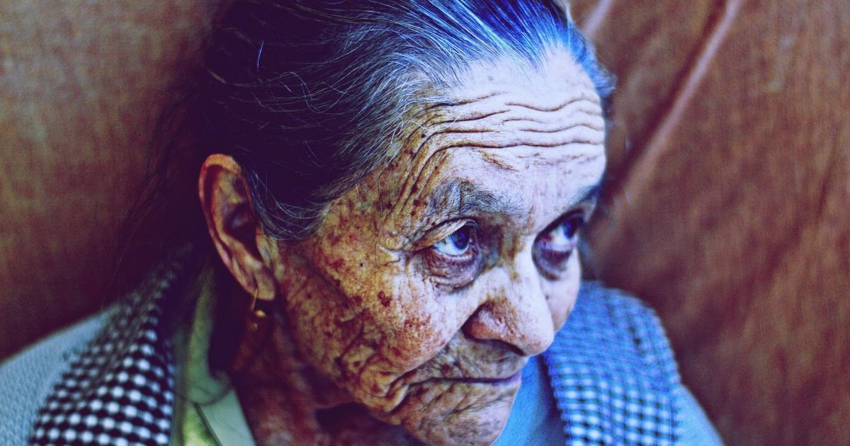 104-річну росіянку пограбували та кинули замерзати в Азербайджані