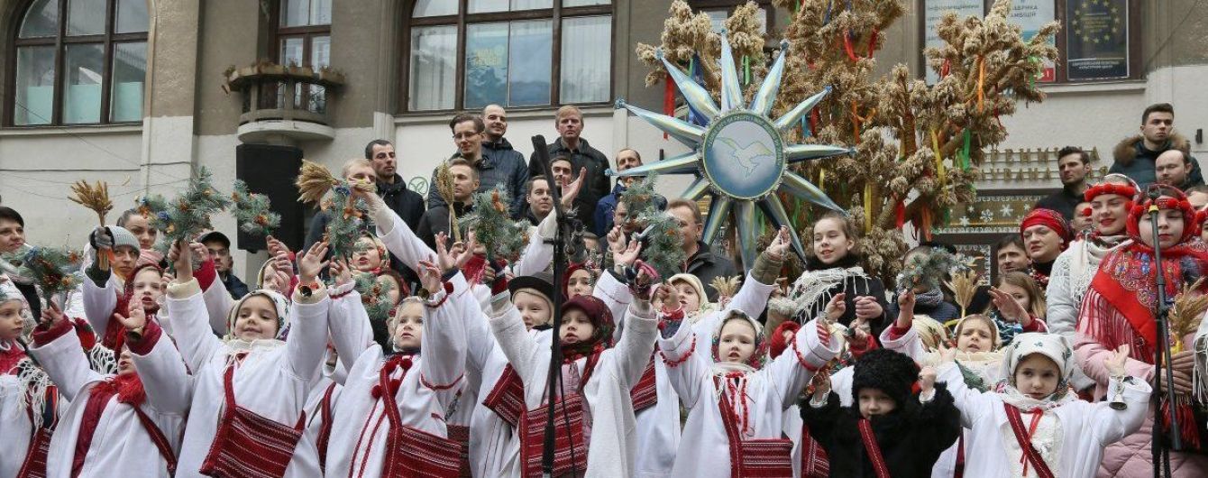 На Рождество во Львове поют колядки